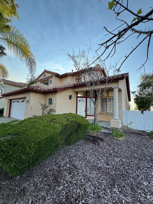 Building Photo - For Lease –Panoramic View Home