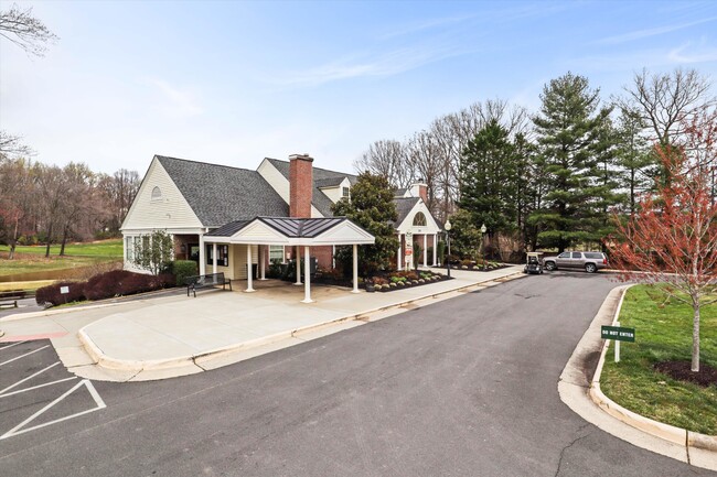 Building Photo - 12003 Golf Ridge Ct