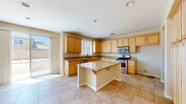 Building Photo - 36425 Fallingstar Pl