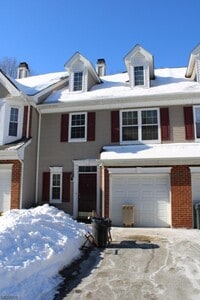 Building Photo - 2 Washington Ct