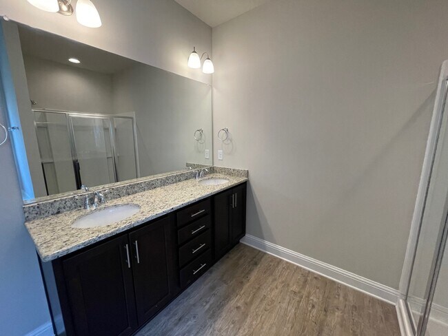 Building Photo - 31689 Kestrel Loop