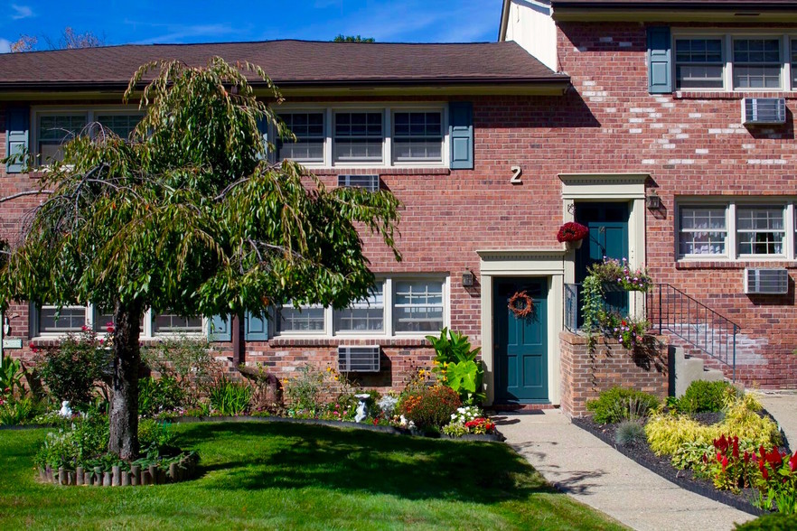 Building Photo - Hillside Terrace Apartments