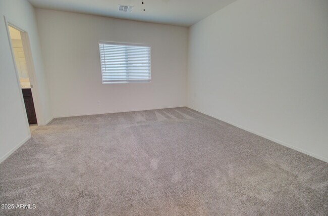 Building Photo - 43833 Yucca Ln