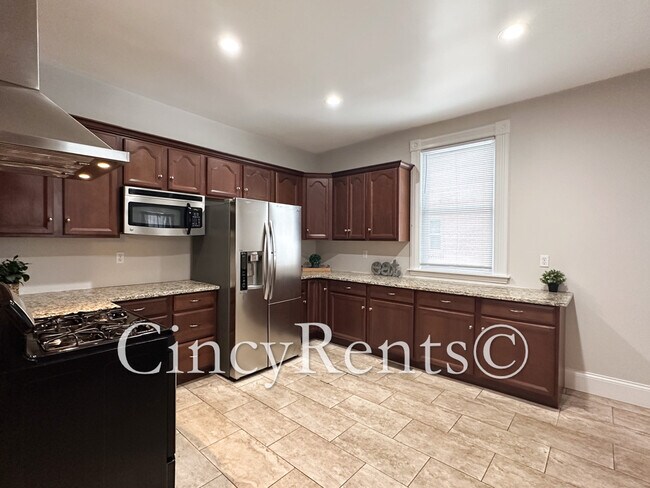 Building Photo - 3942 Hazel Ave