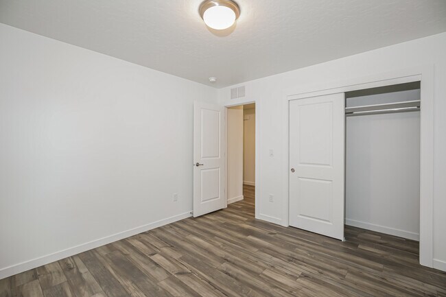 Building Photo - 15206 Nimbus Way