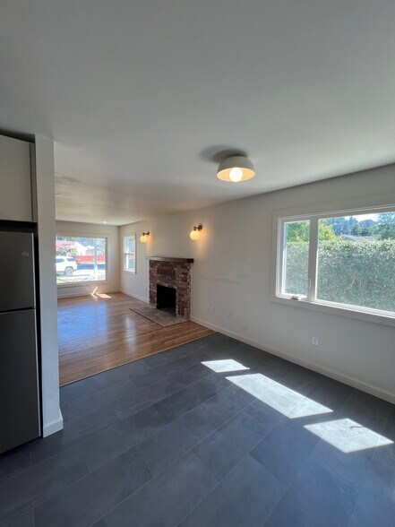 Dining/Living space - 667 Herbert St