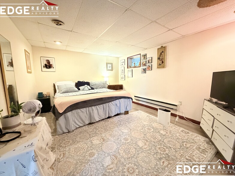 Building Photo - 26 Arden St