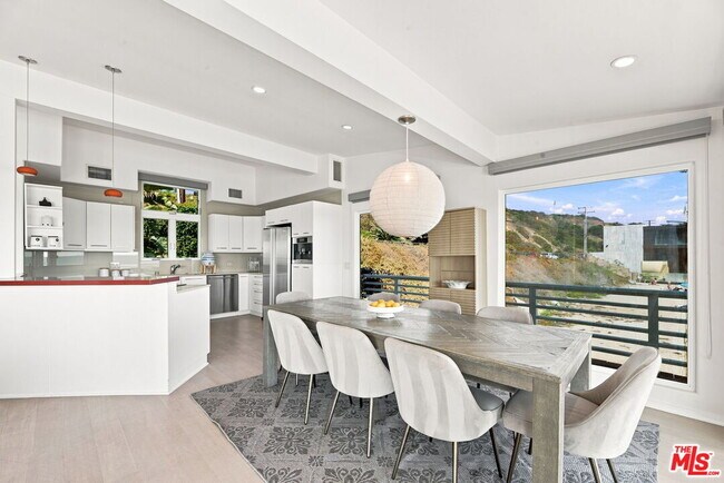Building Photo - 24742 Malibu Rd