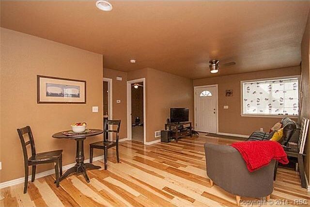Building Photo - 532 W Kiowa St