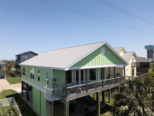 Building Photo - 4111 Isla Del Sol Dr