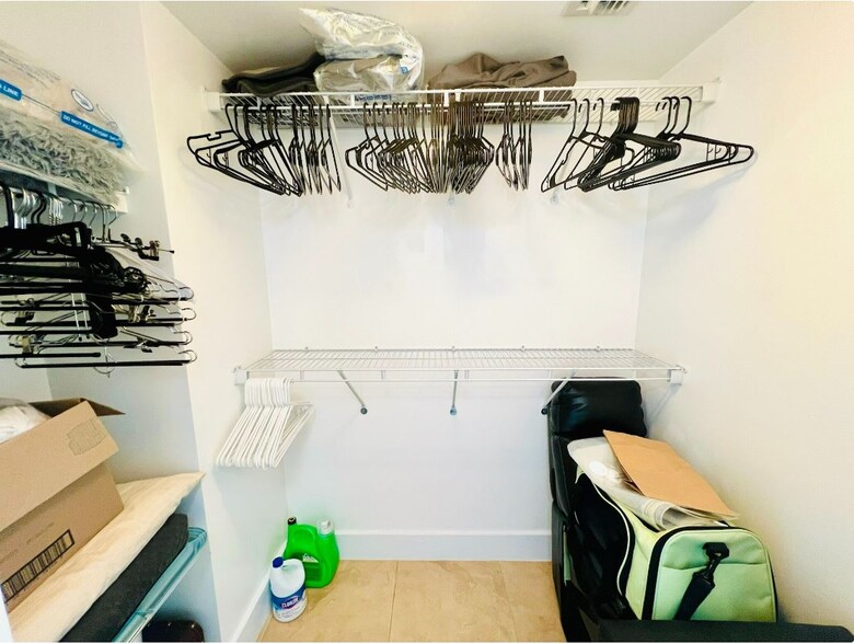 Building Photo - 41 SE 5th St