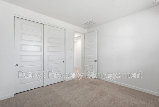 Building Photo - 6922 W Buckhorn Trail