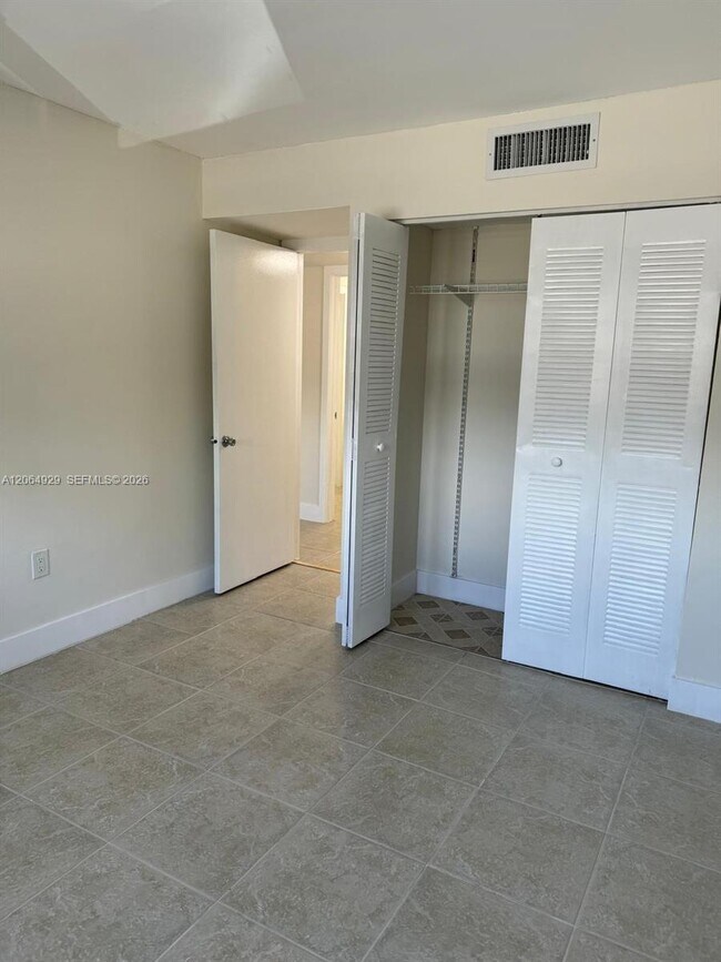 Building Photo - 15600 SW 80th St