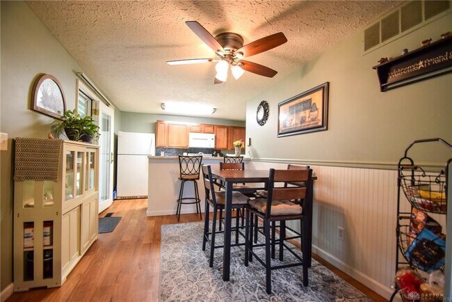 Building Photo - 4713 Taylorsville Rd