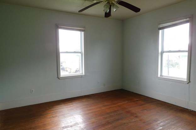Building Photo - 2117 Grover Ave