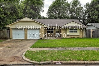 Building Photo - Spacious 3BD, 2BTH Home Right off 12th AVE Minutes from the highway and 5 Minutes from OU Campus!