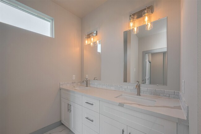 Building Photo - 2414 Sam Wilson St