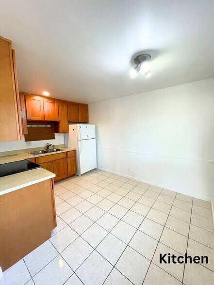 Building Photo - 2186 Pasetta Dr