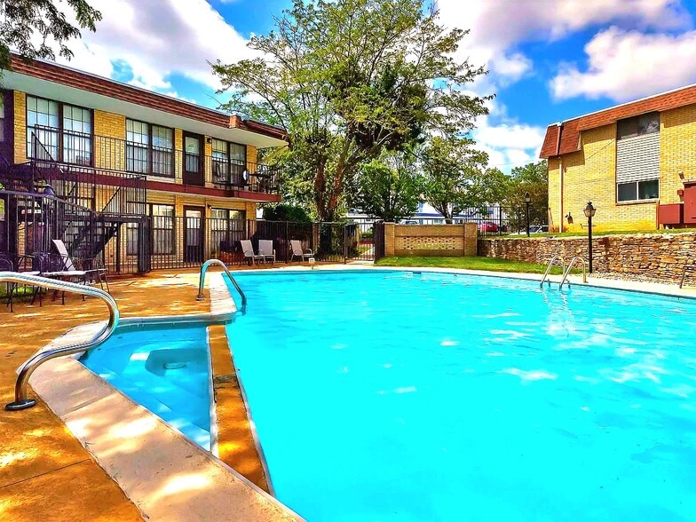 Building Photo - 3037 SW Lydia Ave