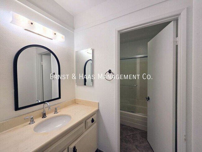 Building Photo - 1200 Opal St