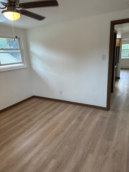 Building Photo - 292 Rumbold Ave