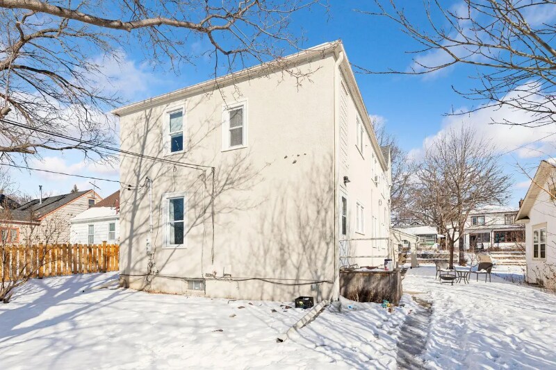 Building Photo - 3611 N Washburn Ave