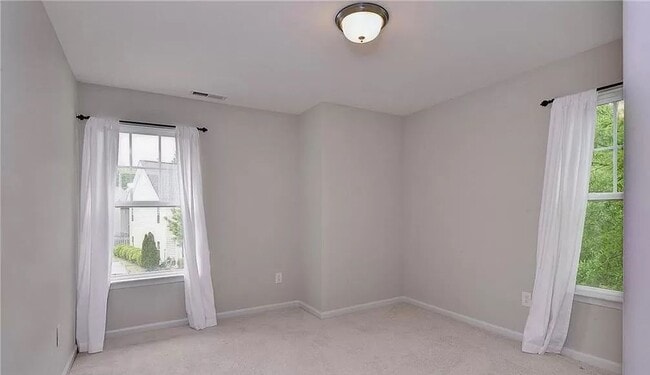 Building Photo - 4715 Minutemen Way
