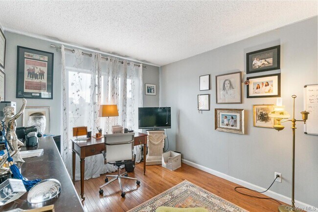 Building Photo - 25-40-40 Shore Blvd