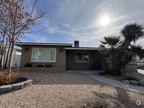 Building Photo - Beautifully remodeled 2 Bedroom 2 Bathroom...