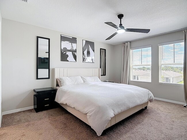 Building Photo - 1504 Hummingbird Rd