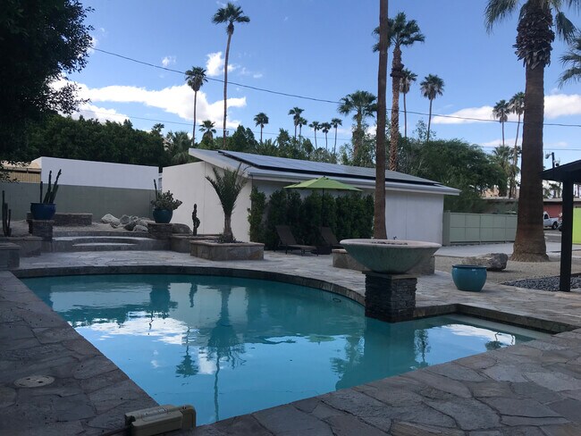 Very private yard and pool - 435 E Chuckwalla Rd