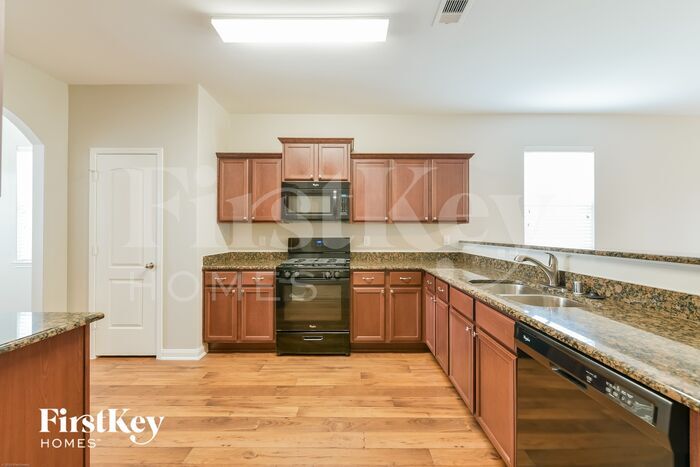 Building Photo - 1831 Garnet Breeze Dr