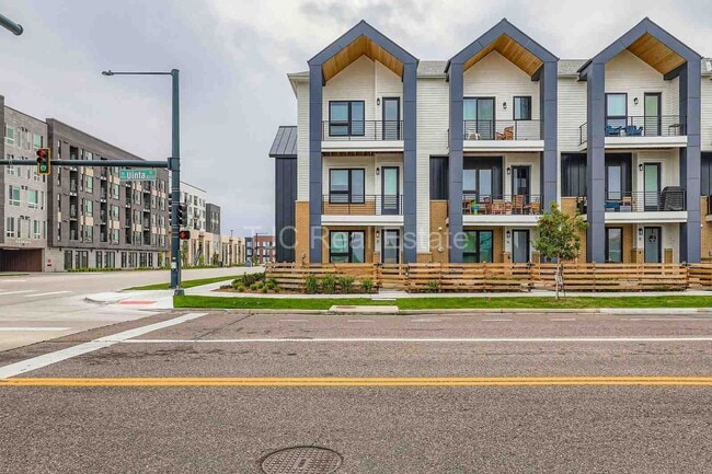 Primary Photo - 3580 Uinta St