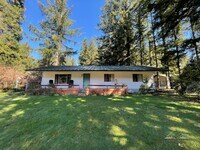 Building Photo - McKenzie HWY 3-bedroom/ 2bath