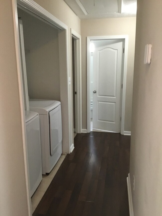 Building Photo - Private Back Yard - Walking Distance to Columbia Middle School & Grovetown High