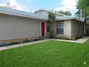 Building Photo - 410.412 Cypress Ln