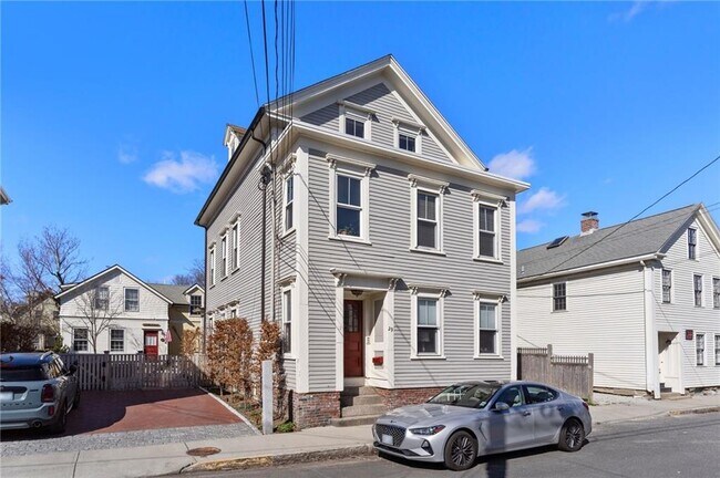 Building Photo - 29 Marsh St