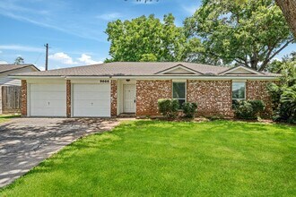 Building Photo - 9666 Windswept Ln