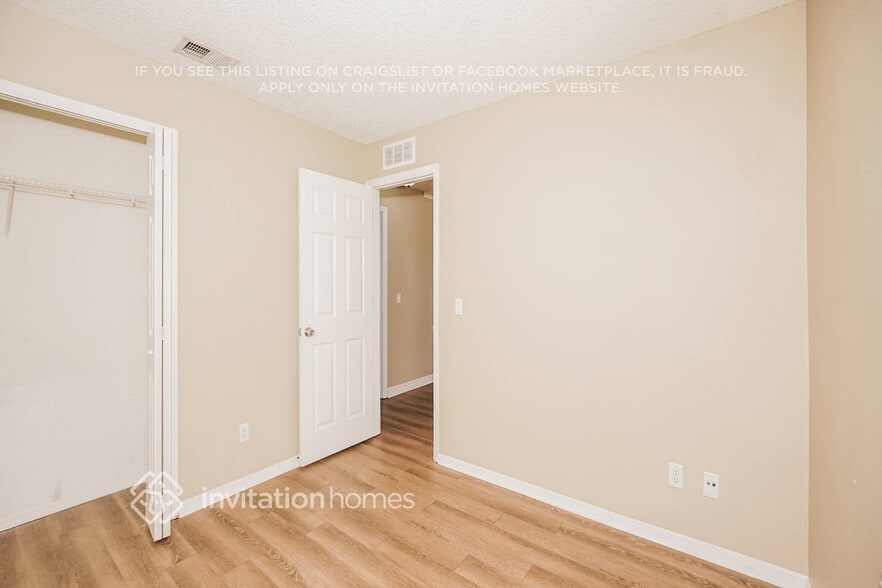 Building Photo - 2960 Etta Terrace