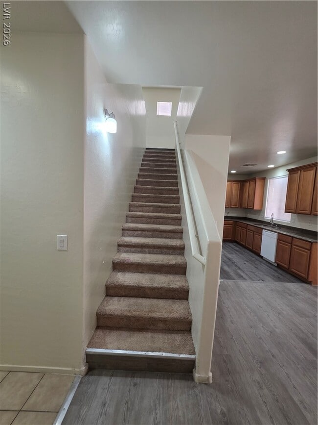 Building Photo - 7510 Perla Del Mar Ave