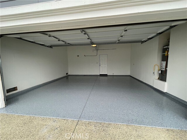 Building Photo - 3600 Lilac Ave