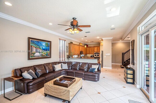 Building Photo - 3182 SW 189th Ave