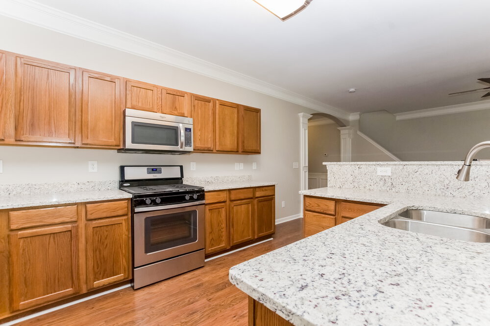 Building Photo - 6694 Sequoia Hills Dr