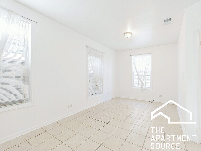 Building Photo - 1900 S Throop St