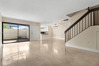 Building Photo - 4714 SW 67th Ave