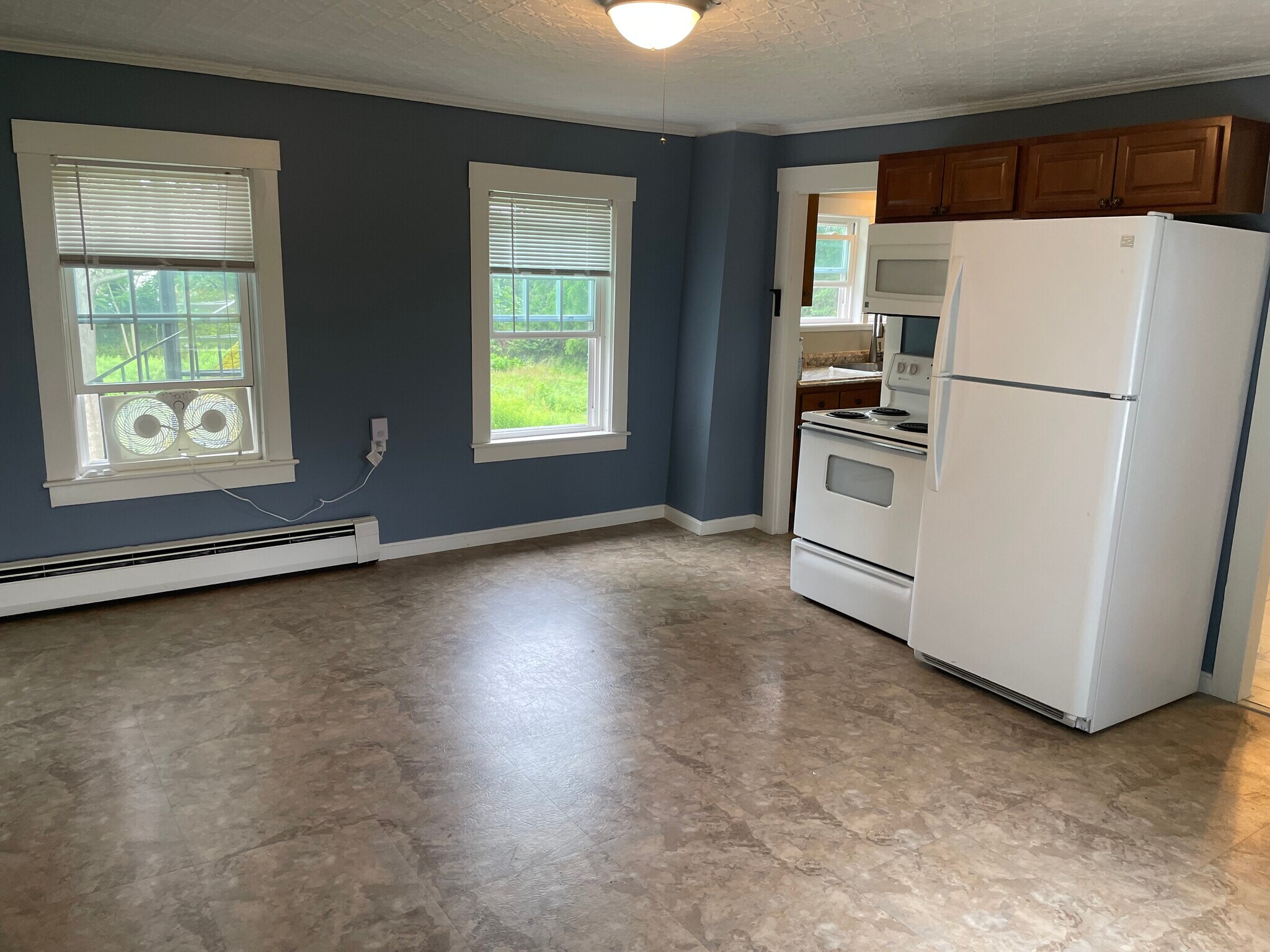 12x14 Kitchen - 59 Carlisle St