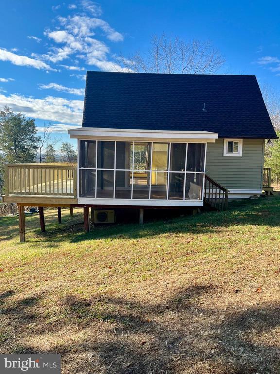 Building Photo - 265 Hill Climb Rd