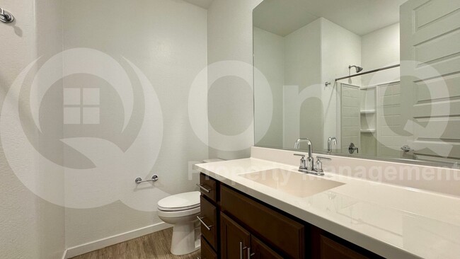 Building Photo - 1068 E Sabino Dr