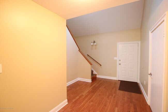 Building Photo - 51 Lenape Trail