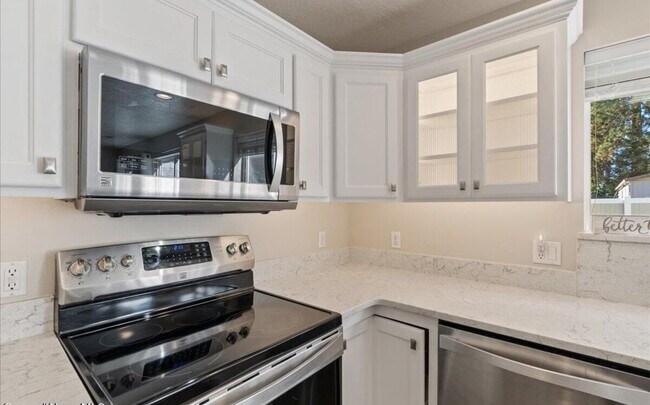 Building Photo - 4995 N Tasman Dr